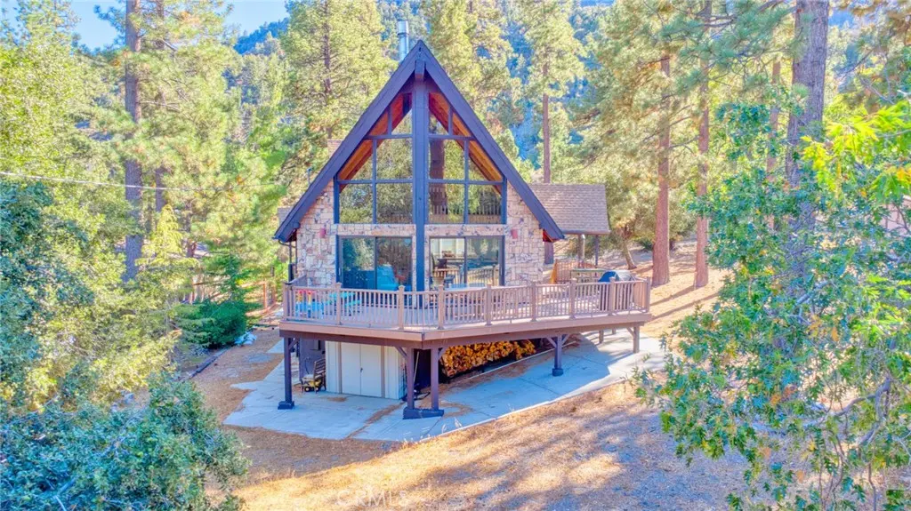 1604 Blackbird, Wrightwood, CA — listing photo 1