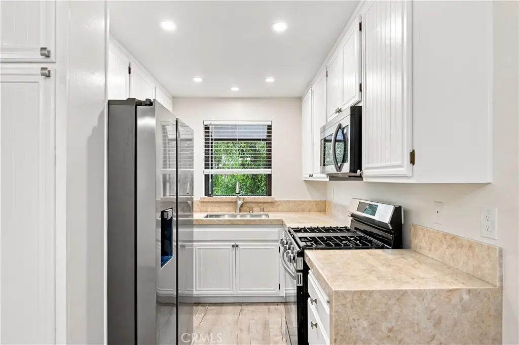 18183 Sundowner Way 851, Canyon Country, CA — listing photo 1
