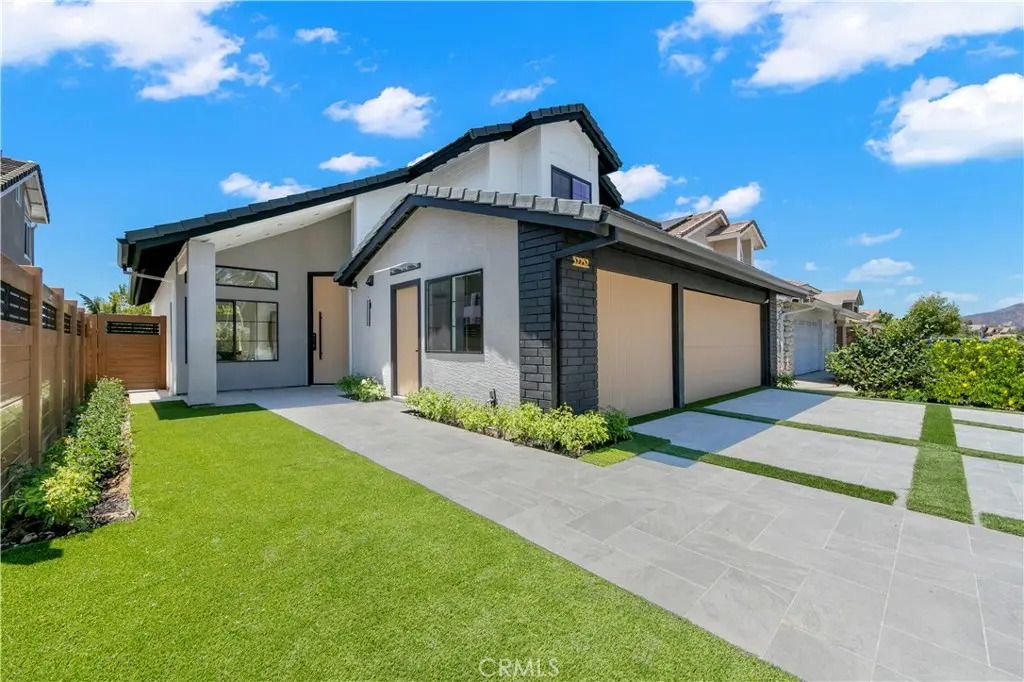 32232 Fall River, Trabuco Canyon, CA — listing photo 1