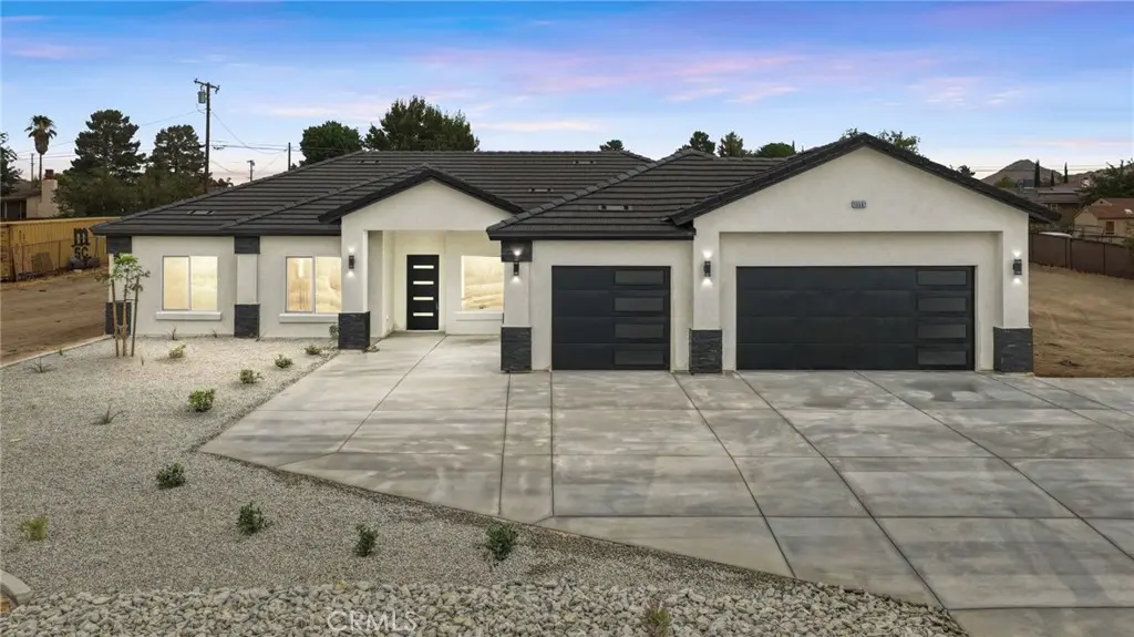 15561 Apple Valley Road, Apple Valley, CA — listing photo 1