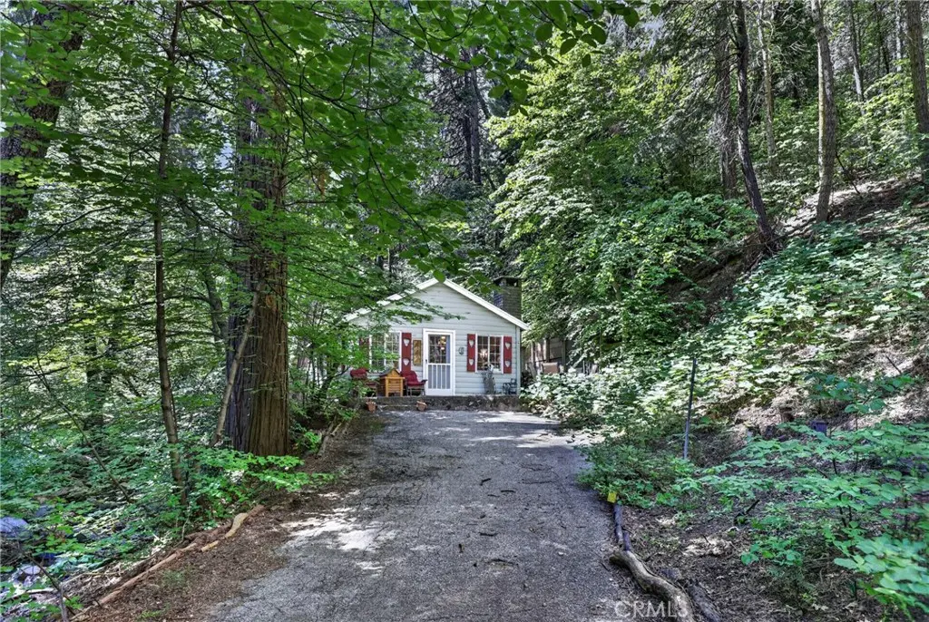 501 Dogwood Canyon, Blue Jay, CA — listing photo 1