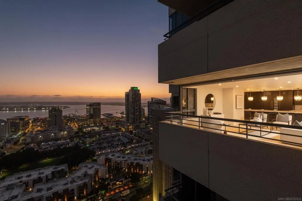 Condominium for sale at 700 Front 2303, San Diego, CA featuring 2 beds and 3 baths