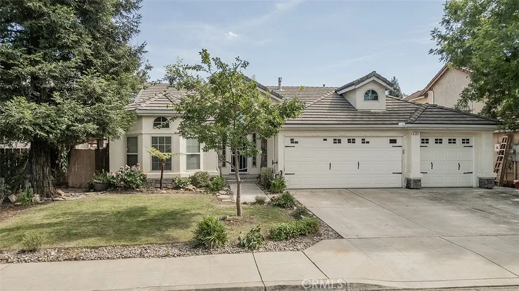 6589 E Michigan, Fresno, CA — listing photo 1