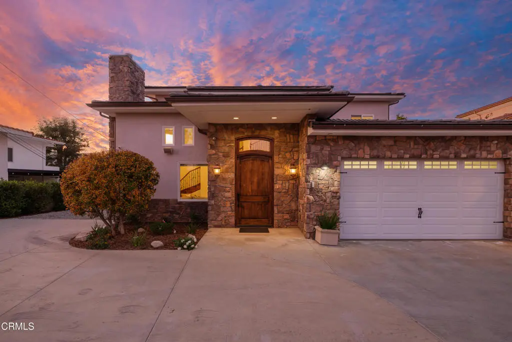 Single Family Residence for rent at 4337 Vista Place, La Canada Flintridge, CA featuring 6 beds and 4 baths