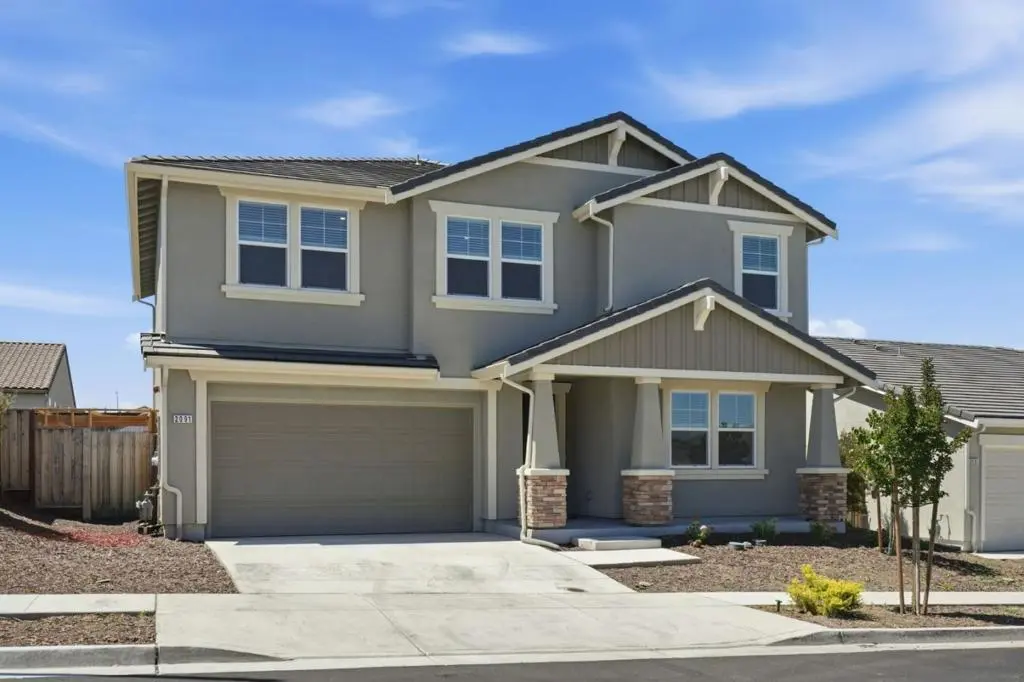 Single Family Residence for sale at 2091 Mint Drive, Hollister, CA featuring 5 beds and 3 baths