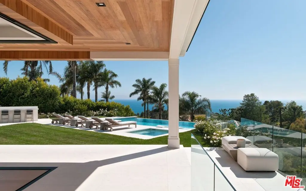 Residential Lease for rent at 5819 Filaree, Malibu, Los Angeles County, CA featuring 5 beds and 8 baths