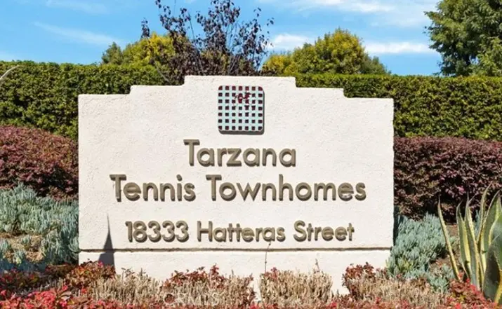 18333 Hatteras St 68, Tarzana, CA — listing photo 1