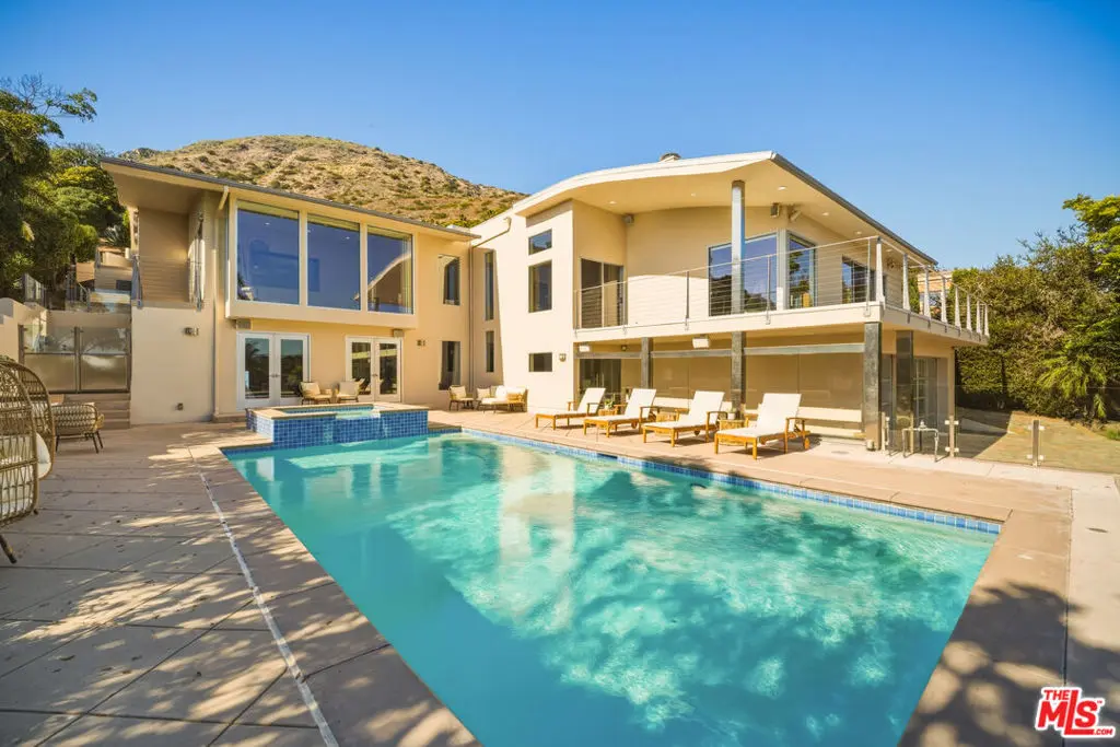 Residential Lease for rent at 31741 Pacific Coast Highway, Malibu, Los Angeles County, CA featuring 5 beds and 6 baths