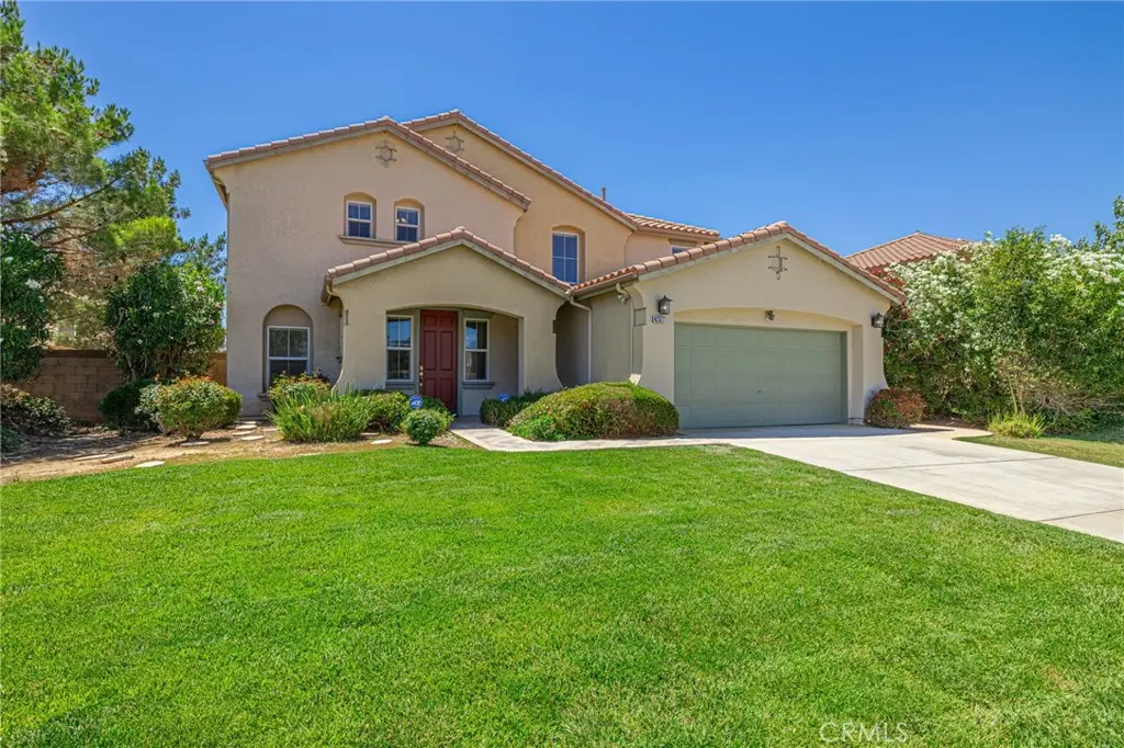 42327 42nd Street W, Quartz Hill, CA — listing photo 1