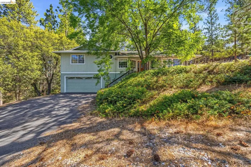 12033 Hillhurst Cir, Groveland, CA — listing photo 1