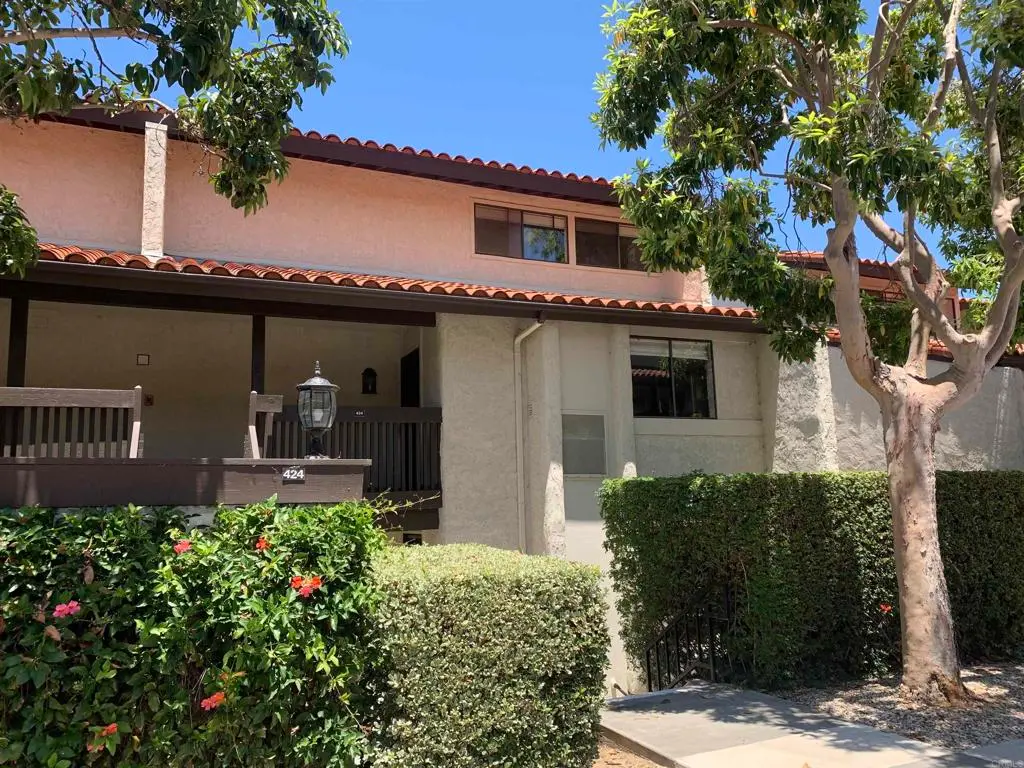 Condominium for sale at 2508 Navarra Drive 424, Carlsbad, CA featuring 2 beds and 3 baths