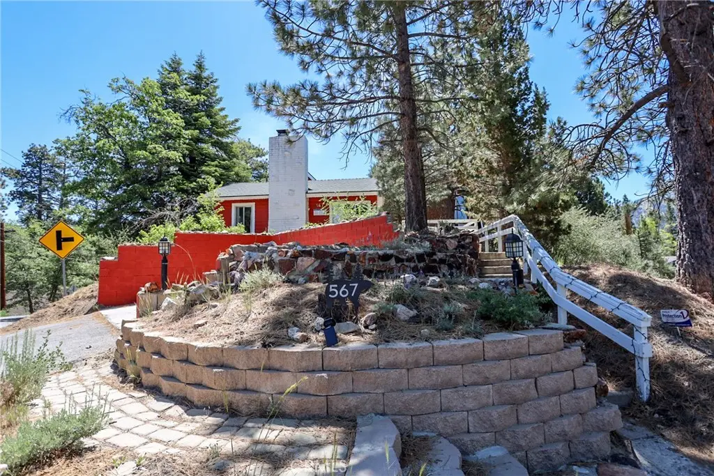 567 Silver Tip Drive, Big Bear Lake, CA — listing photo 1