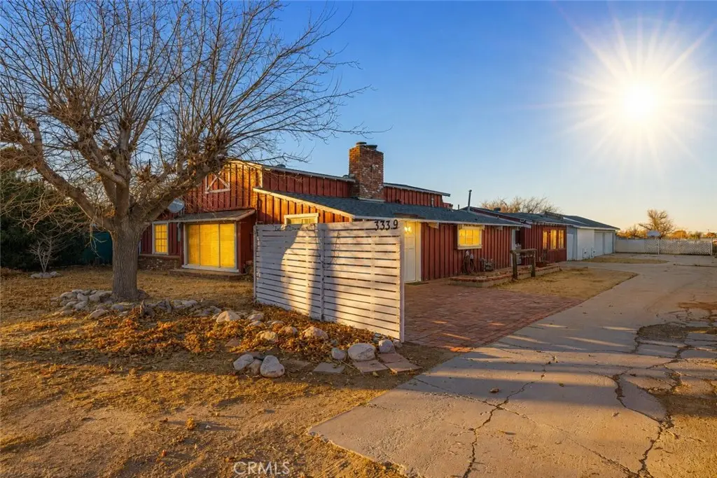 3339 E Avenue S, Palmdale, CA — listing photo 1