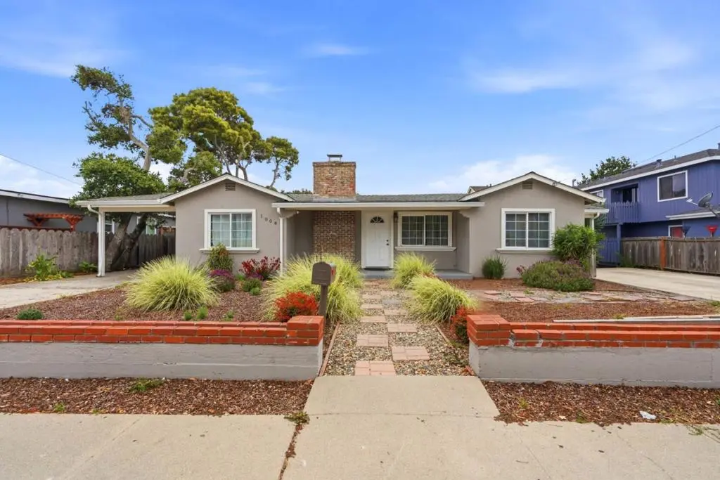 1008 Hamilton Avenue, Seaside, CA — listing photo 1