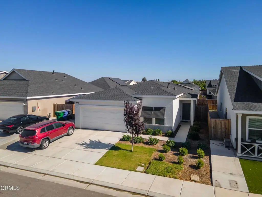 Single Family Residence for sale at 9627 Maple Terrace Lane, Shafter, CA featuring 3 beds and 2 baths
