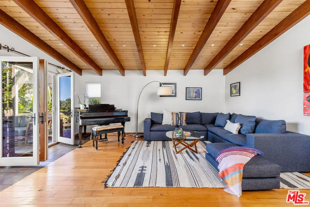 2716 Halsey Road, Topanga, CA — listing photo 1