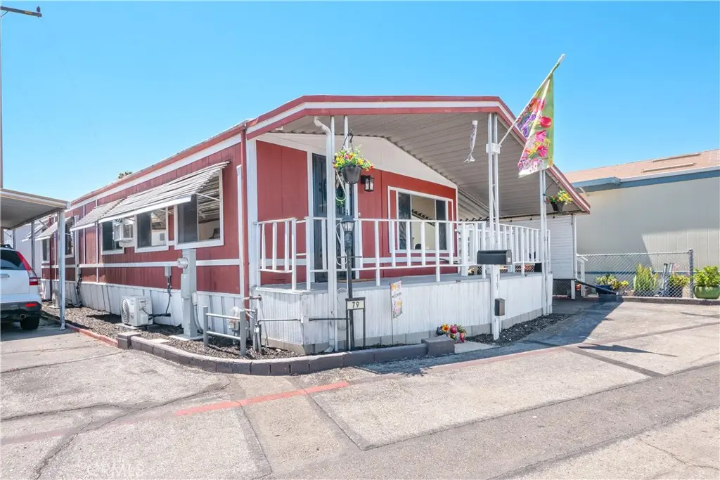 1045 N Azusa 79, Covina, CA — listing photo 1