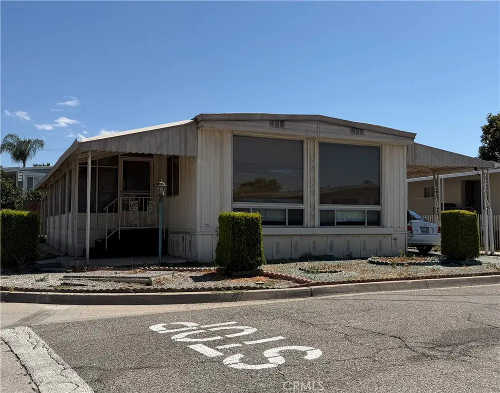 Manufactured In Park for sale at 158 Sir Damas Drive, Riverside, CA featuring 2 beds and 2 baths