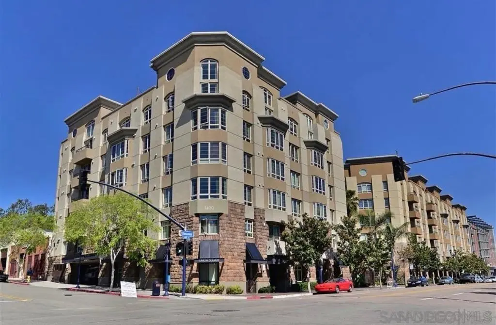 Single Family Residence for rent at 1465 C 3503, San Diego, CA featuring 2 beds and 2 baths