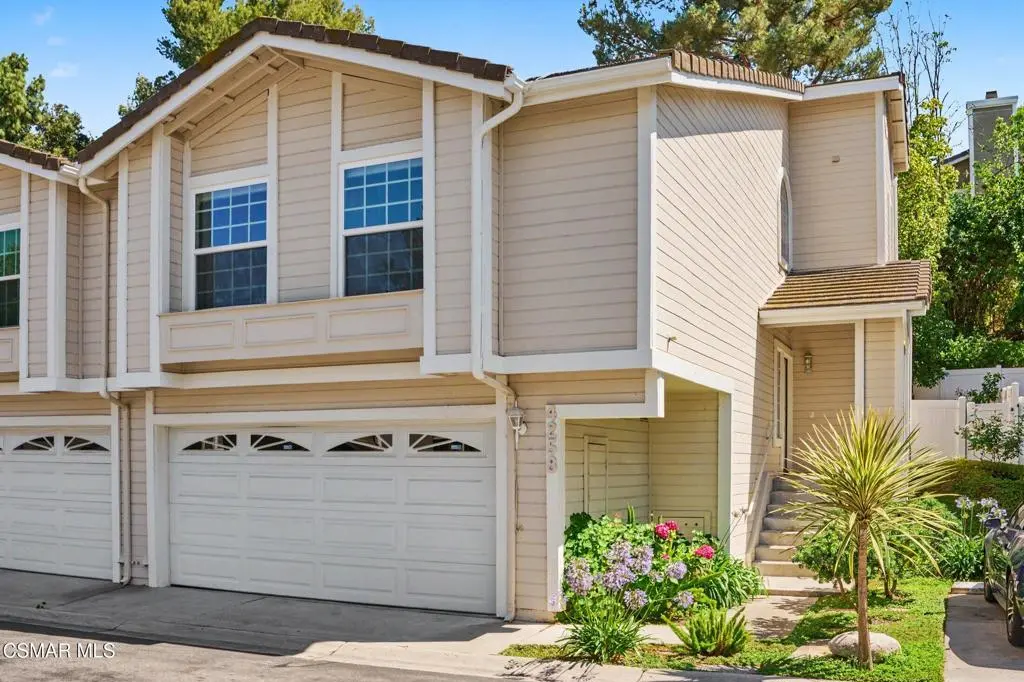 Townhouse for rent at 4258 Flintlock Lane, Westlake Village, CA featuring 3 beds and 3 baths