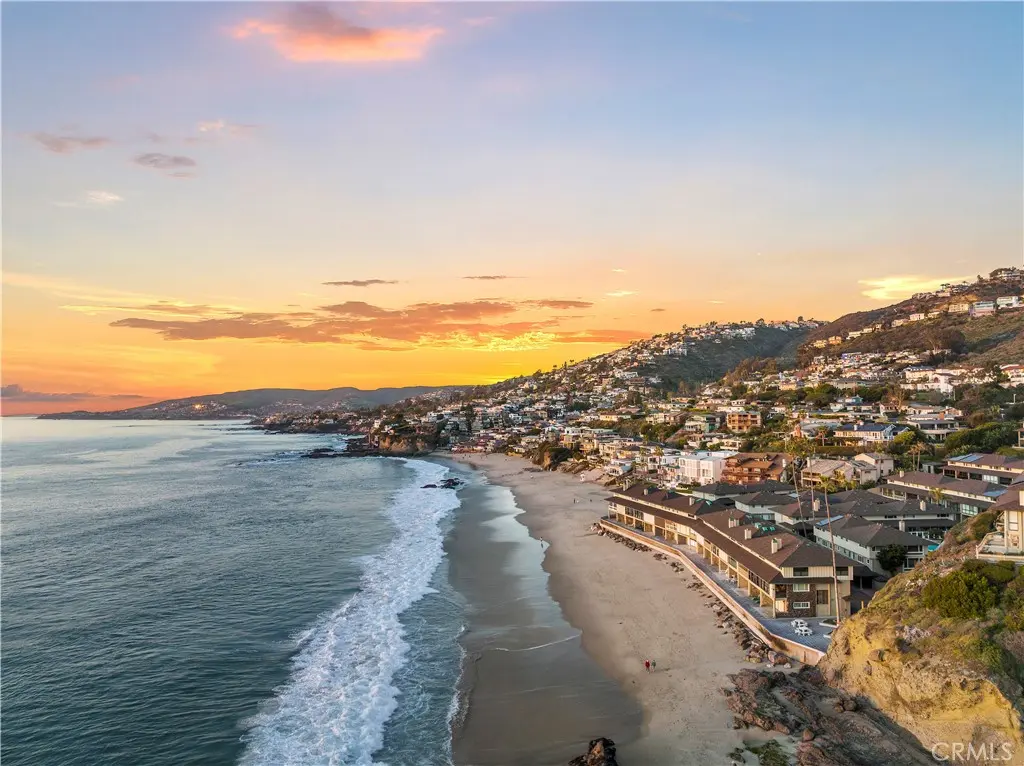 Townhouse for rent at 53 Blue Lagoon, Laguna Beach, CA featuring 2 beds and 3 baths