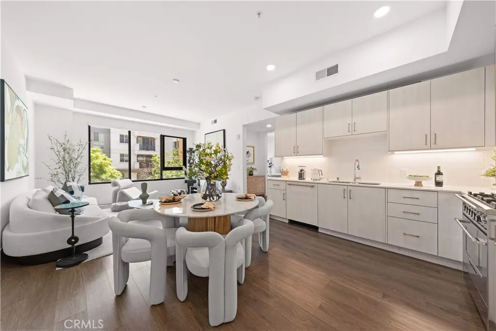709 E Walnut Street 227, Pasadena, CA — listing photo 1
