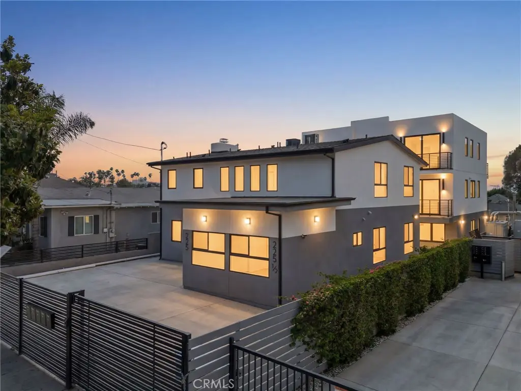 Apartment for sale at 227 N Burlington Avenue, Los Angeles, CA