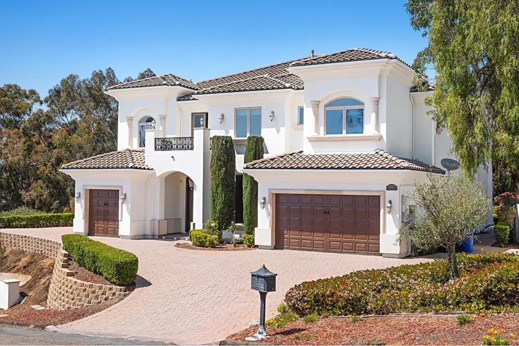 3745 Vista Pointe, Bonita, CA — listing photo 1