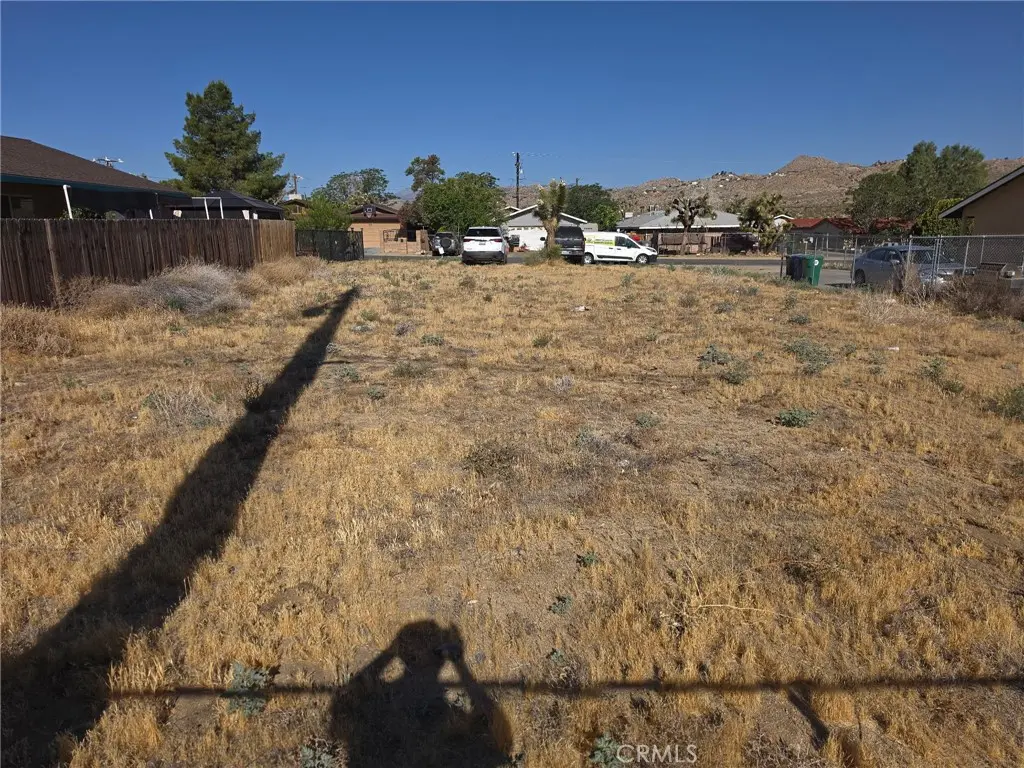 6427 Balboa, Yucca Valley, CA — listing photo 1