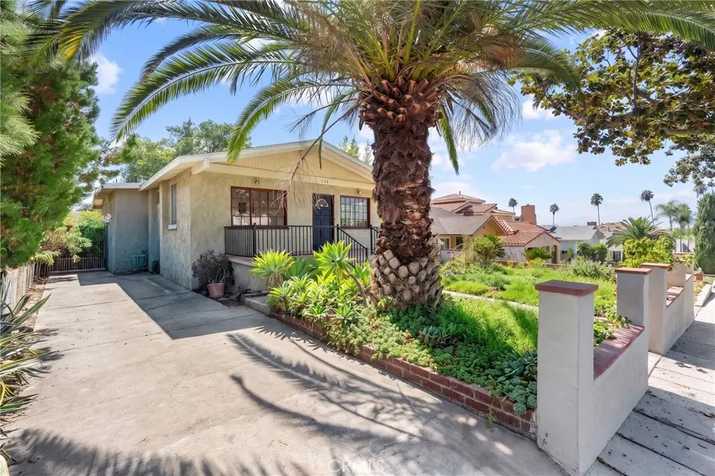 634 E Walnut, Burbank, CA — listing photo 1