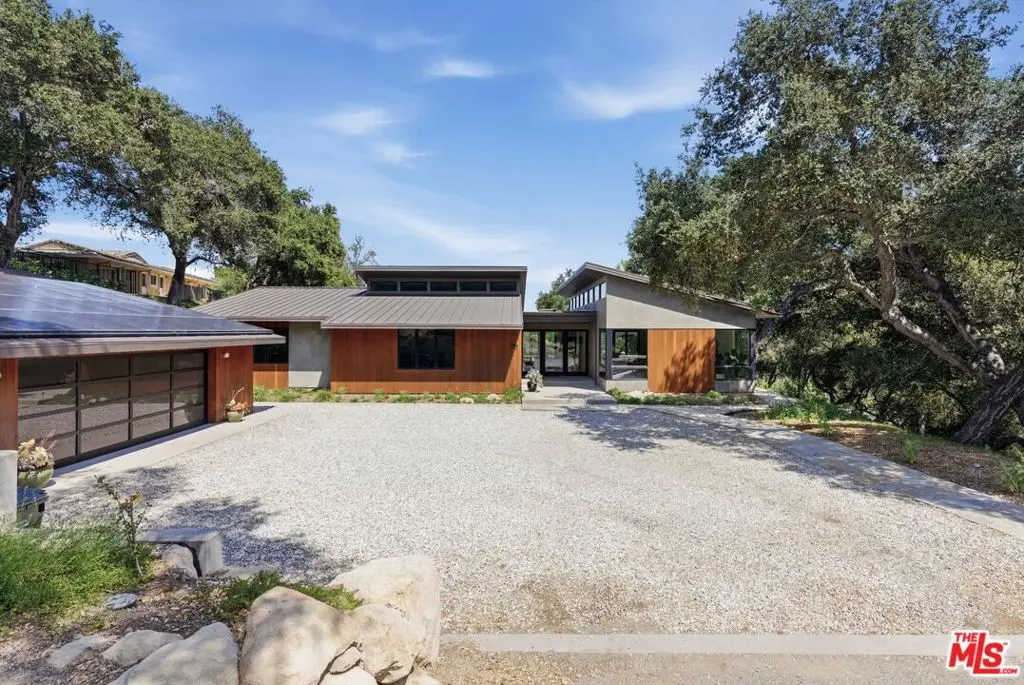 Single Family Residence for sale at 3860 Madison Road, La Canada Flintridge, CA featuring 3 beds and 5 baths
