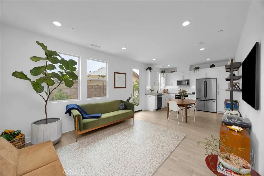 Townhouse for sale at 17544 Cameron 102, Huntington Beach, CA featuring 3 beds and 4 baths