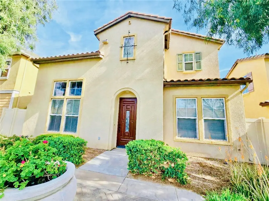 Residential Lease for rent at 4512 luigl Court, Riverside, Riverside County, CA featuring 3 beds and 3 baths