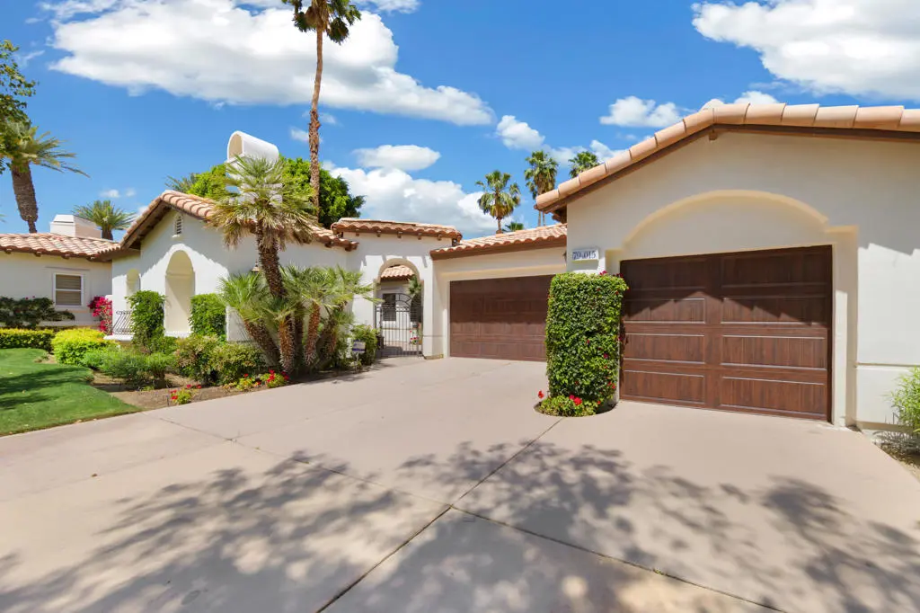 Residential Lease for rent at 79015 ViA San Clara, La Quinta, Riverside County, CA featuring 4 beds and 5 baths