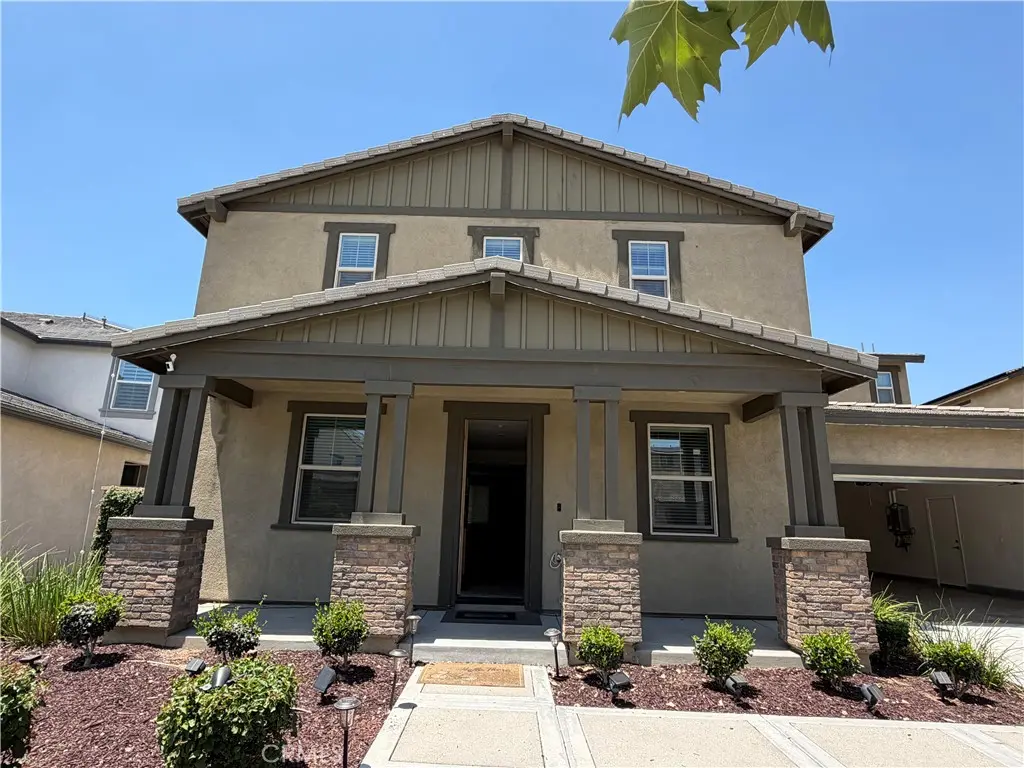 Residential Lease for rent at 2755 Arches Court, Jurupa Valley, Riverside County, CA featuring 5 beds and 4 baths