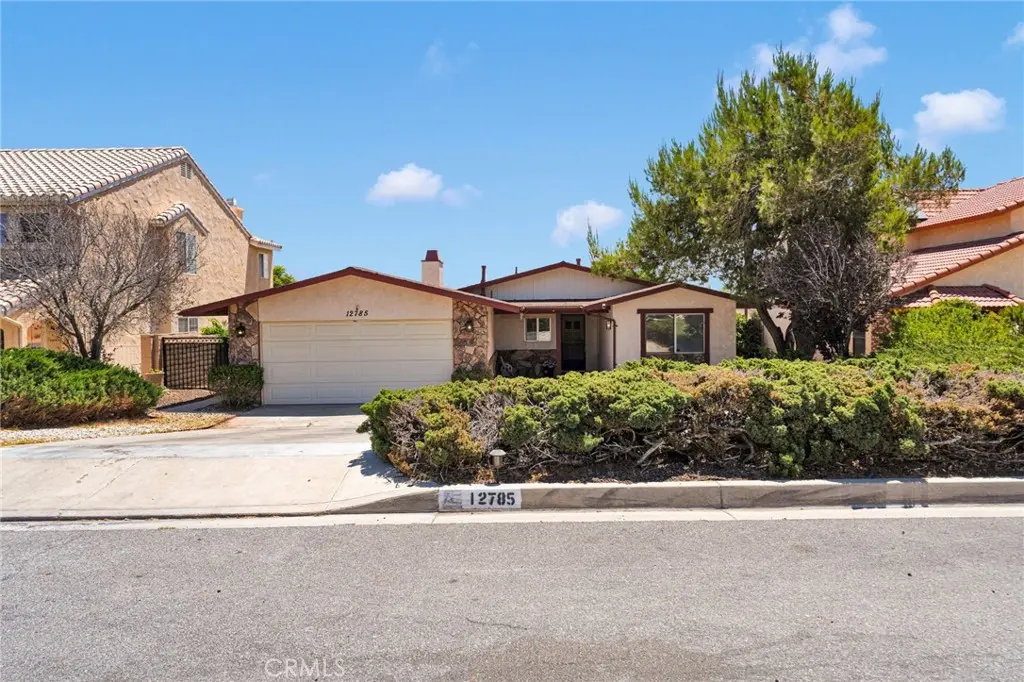 12785 Autumn Leaves Avenue, Victorville, CA — listing photo 1