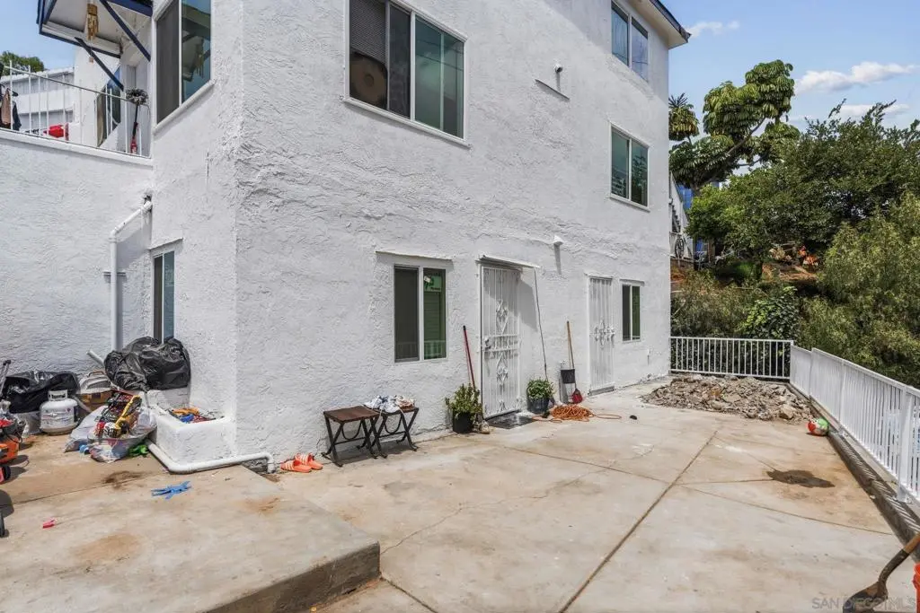 2931 2933 Prospect St., National City, CA — listing photo 1