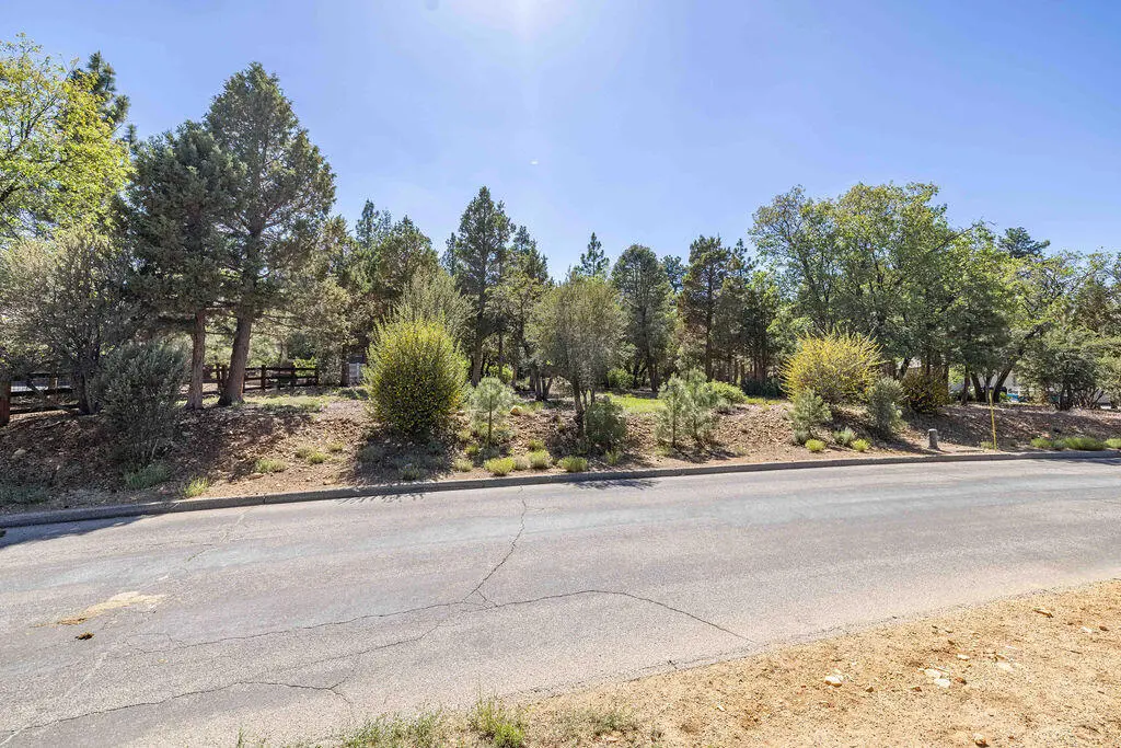 655 Cedar Glen Drive, Big Bear, CA — listing photo 1