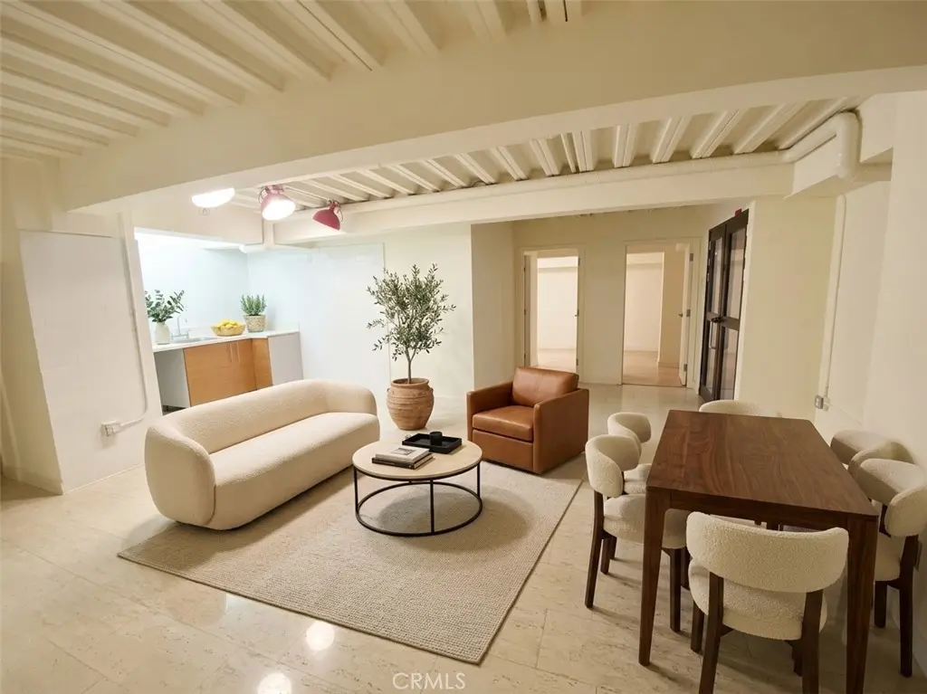 Residential Lease for rent at 600 S Spring R109, Los Angeles, Los Angeles County, CA featuring 1 bed and 1 bath
