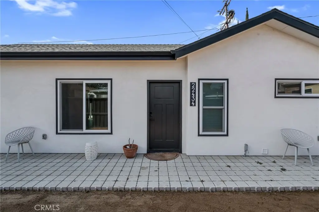 22434 Berdon St, Woodland Hills, CA — listing photo 1