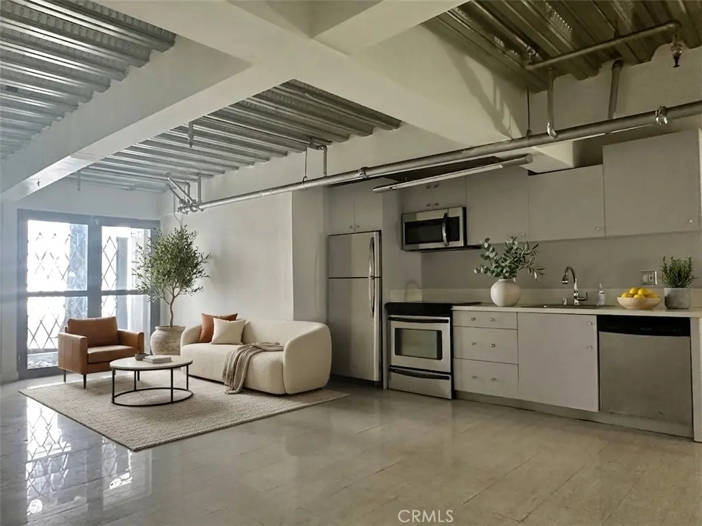 Residential Lease for rent at 600 S Spring R107, Los Angeles, Los Angeles County, CA featuring 1 bed and 1 bath