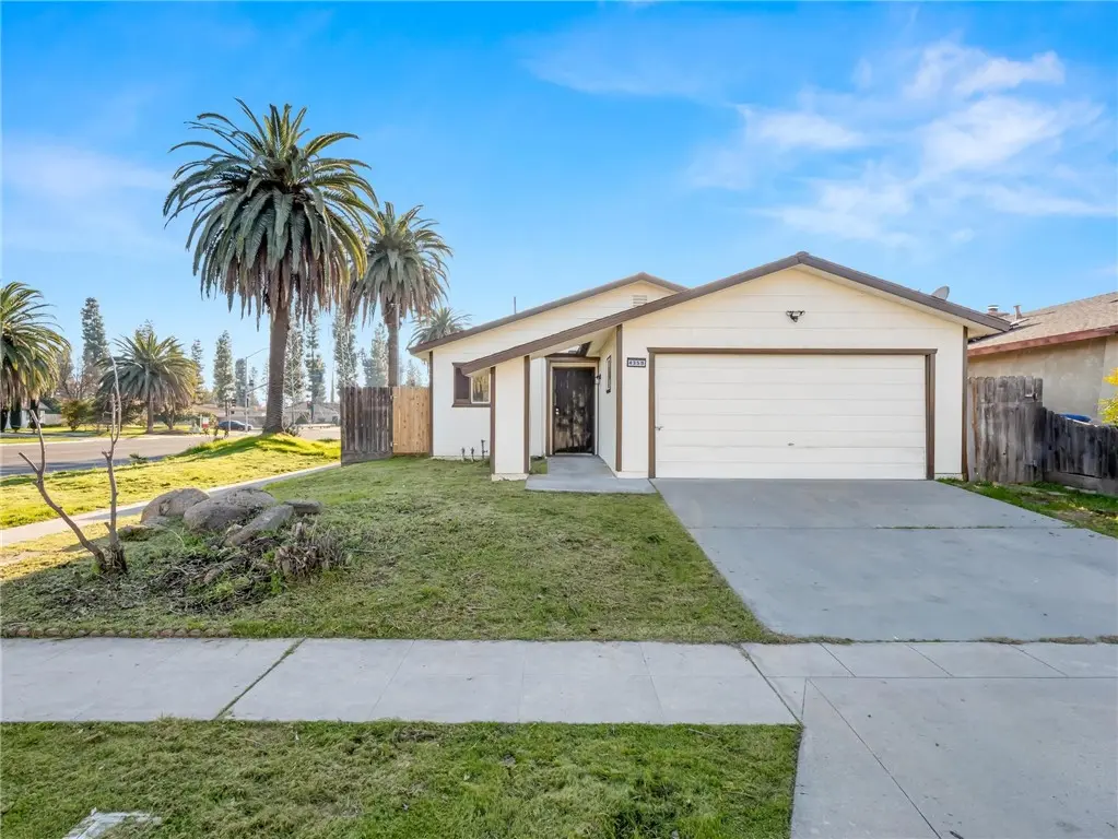 4359 W Cardiff, Fresno, CA — listing photo 1