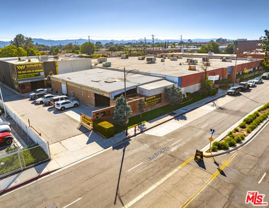 3000 W Empire Ave Avenue, Burbank, CA — listing photo 1