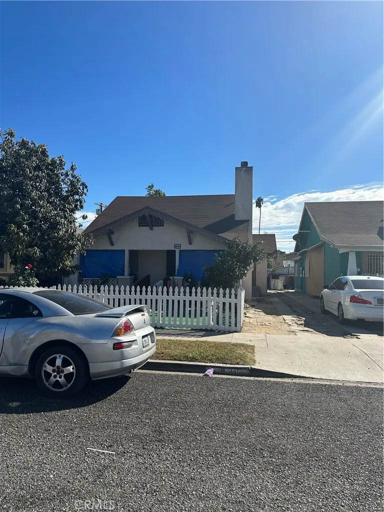 Duplex for sale at 600 W 61st Street, Los Angeles, CA