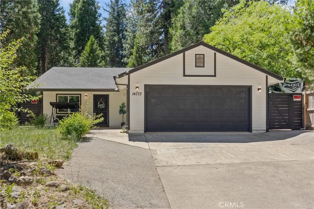 14773 Holmwood Drive, Magalia, CA — listing photo 1