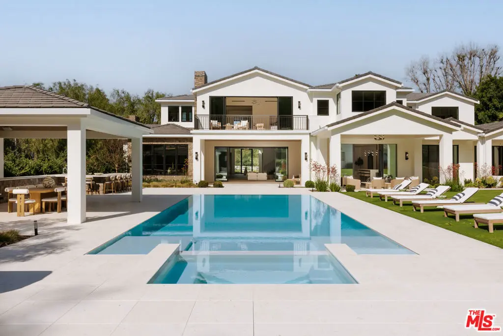 Residential Lease for rent at 24640 Wingfield Road, Hidden Hills, Los Angeles County, CA featuring 7 beds and 8 baths