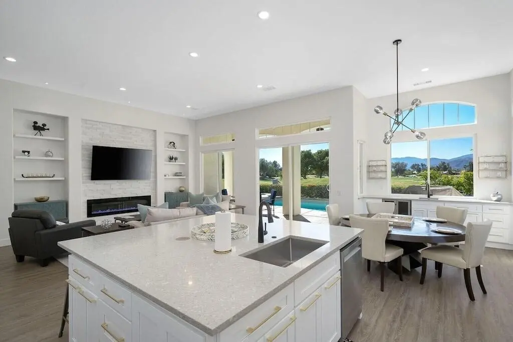 Single Family Residence for rent at 71 Via Las Flores, Rancho Mirage, CA featuring 3 beds and 4 baths