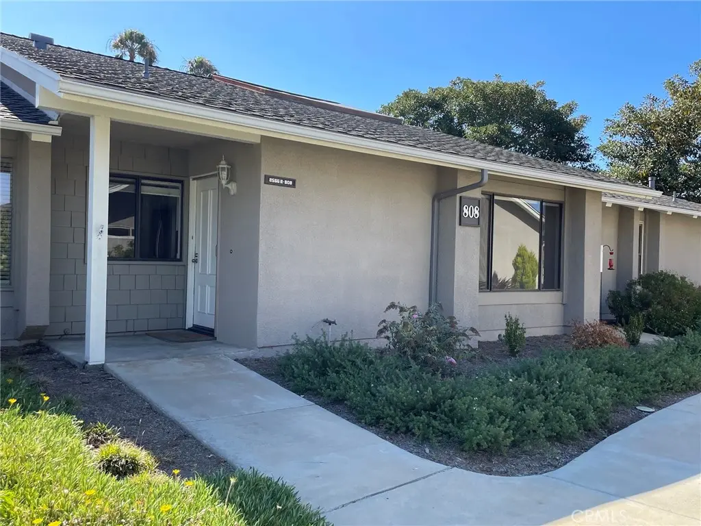 Condominium for sale at 8566 Larkhall Circle 808-B, Huntington Beach, CA featuring 2 beds and 2 baths