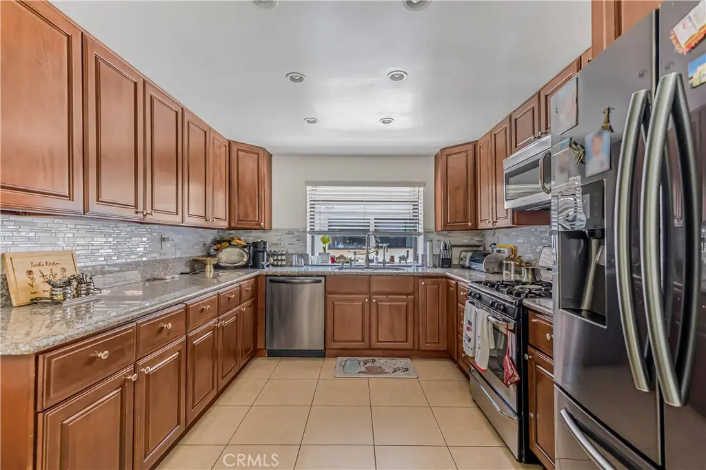 10009 Topanga Canyon Boulevard 5, Chatsworth, CA — listing photo 1