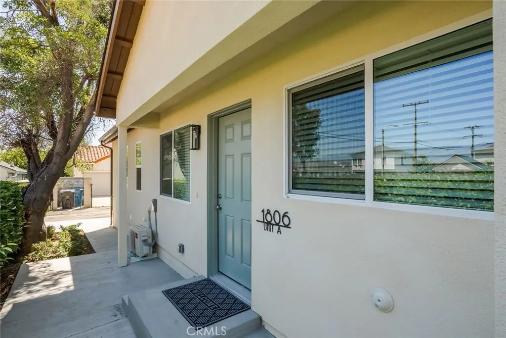 Duplex for rent at 1806 8th St A, Alhambra, CA featuring 2 beds and 2 baths